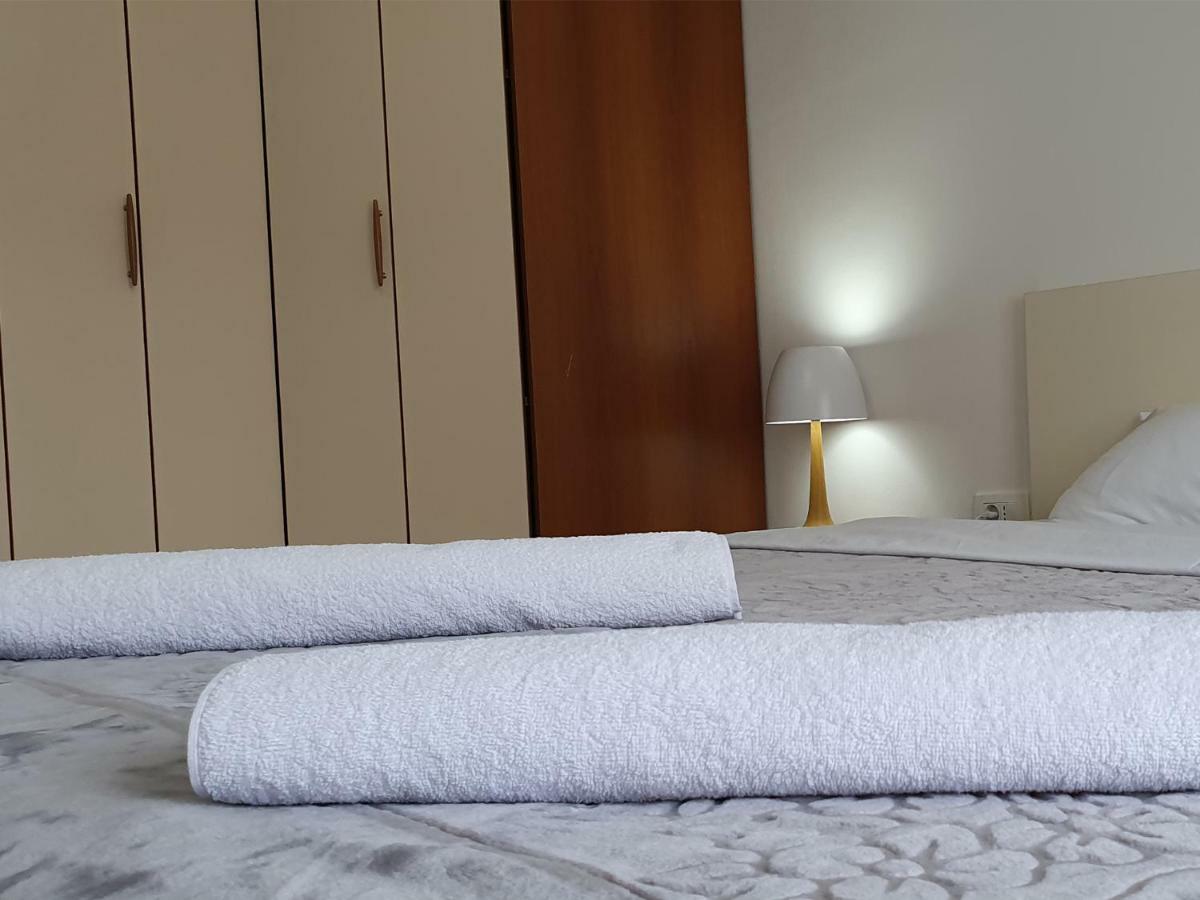 City Center Apartment Скопье Экстерьер фото