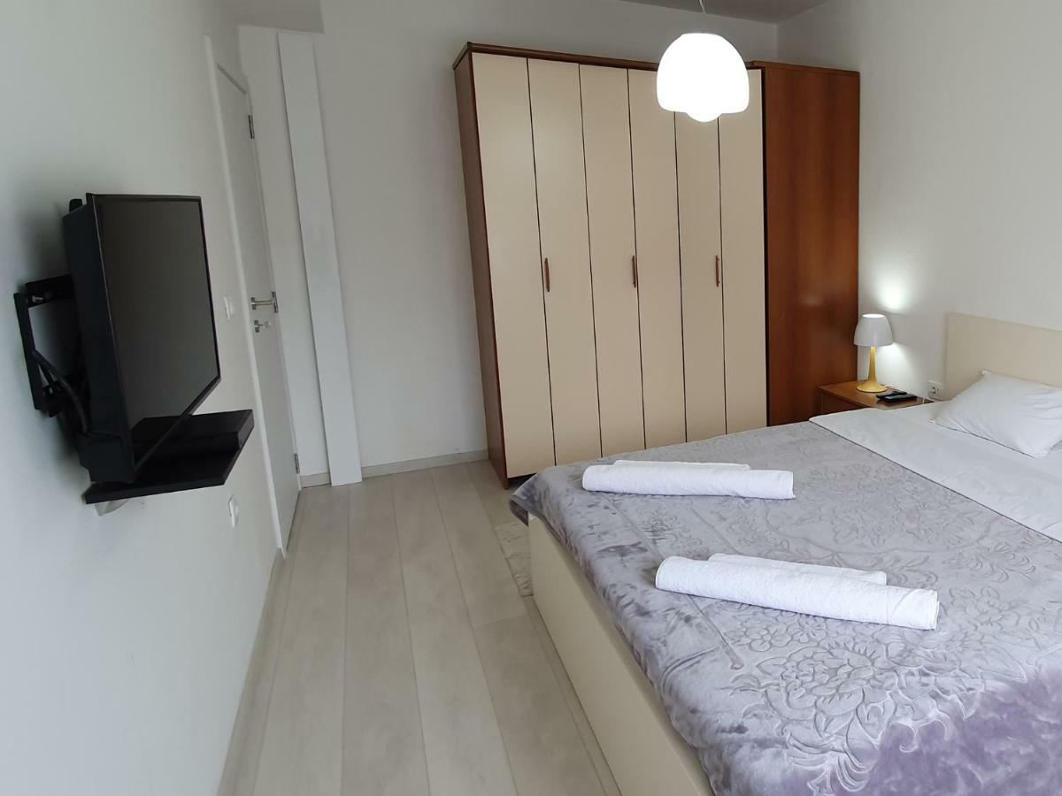 City Center Apartment Скопье Экстерьер фото